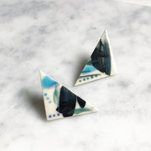 Load image into Gallery viewer, TRIANGLE Epic Ceramic Earrings
