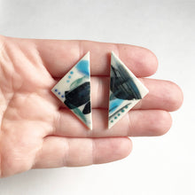 Load image into Gallery viewer, TRIANGLE Epic Ceramic Earrings
