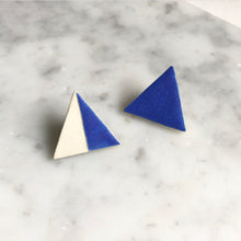 Load image into Gallery viewer, TRIANGLE Epic Ceramic Earrings
